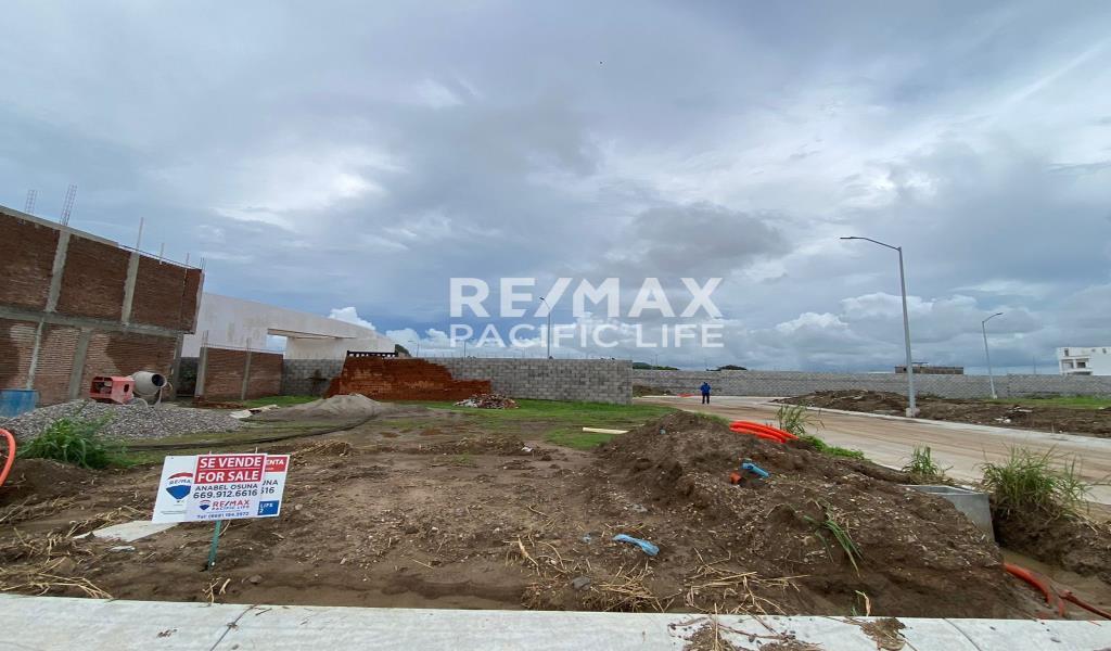 LOT FOR SALE AT RESIDENTIAL LAS ABAS