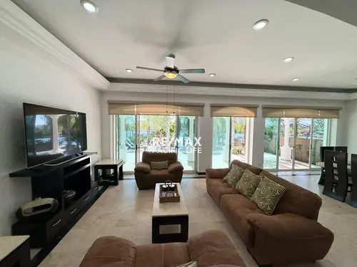 Marina-Front Home for Sale in Isla Mazatlán