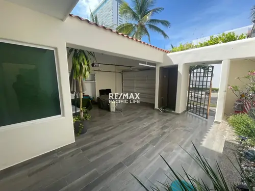 Home for Sale at Cerritos Resort Near the Beach