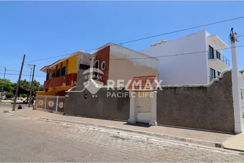 House for Sale in Lomas de Mazatlán
