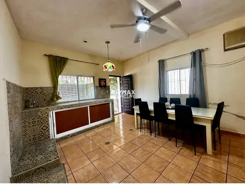 Casa en venta con amplio terreno en El Walamo