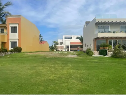Lot for Sale in Estrella del Mar