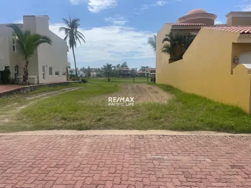 Lot for Sale in Estrella del Mar