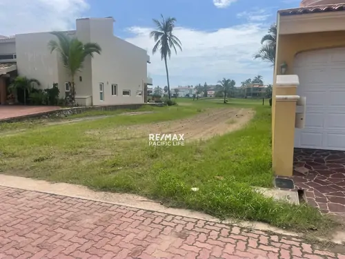 Lot for Sale in Estrella del Mar