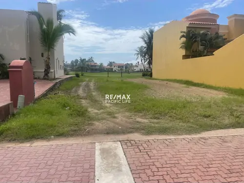 Lot for Sale in Estrella del Mar