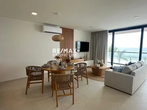 Condominio en renta frente al mar en Jade Beach