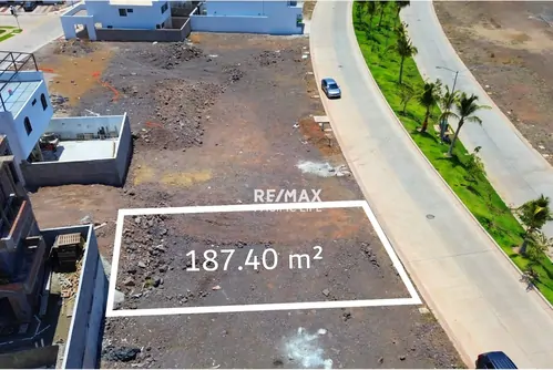 Residential Lot for Sale in Sonterra Residencial II