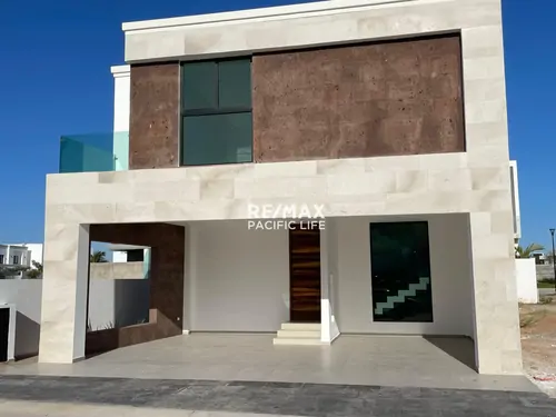 Home for Sale in Maralto on Sábalo Cerritos Avenue