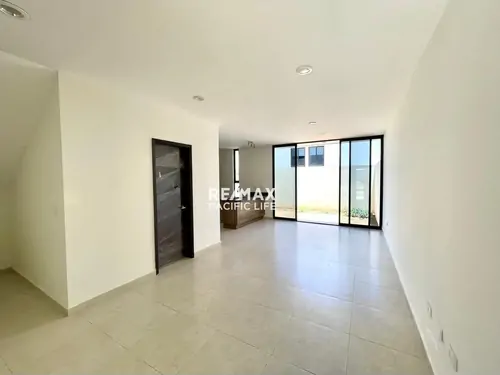 Home for Sale in Altabrisa Residencial, Cerritos 1814