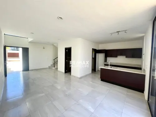Casa en venta en Altabrisa Residencial 1810, Cerritos