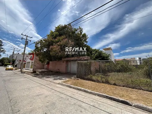 Terreno de 450 m² en Venta en Sábalo Country, Mazatlán
