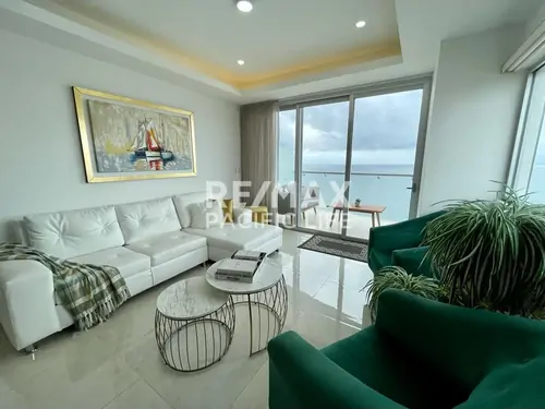 Condominio en renta en SUNSET VIEW sobre el Malecón
