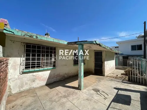 Home for Sale in López Mateos | 2 Bedrooms