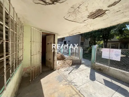 Home for Sale in López Mateos | 2 Bedrooms