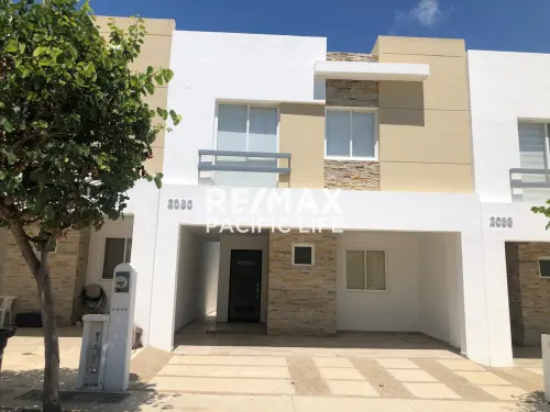 Casa amueblada en renta en Almar Residencial