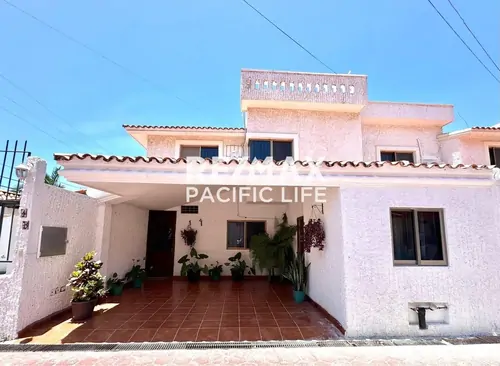 Casa amueblada en renta en Lomas de Mazatlán