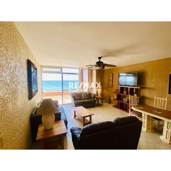 Condominio en venta en El Delfín Condominios, Mazatlán