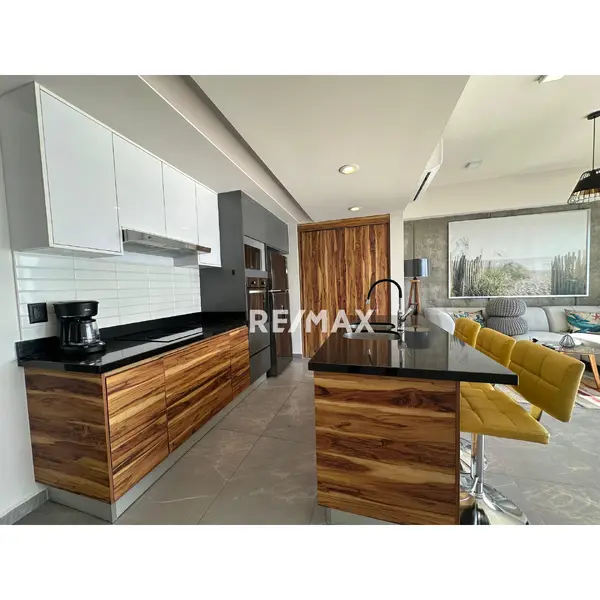 Condominio en venta en Torre Catania con vista al mar