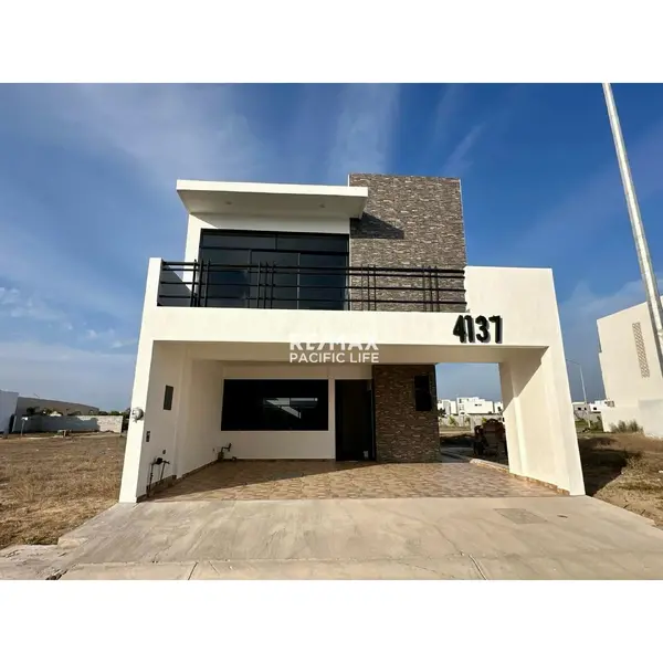 Home for Sale in Las Abas Residencial