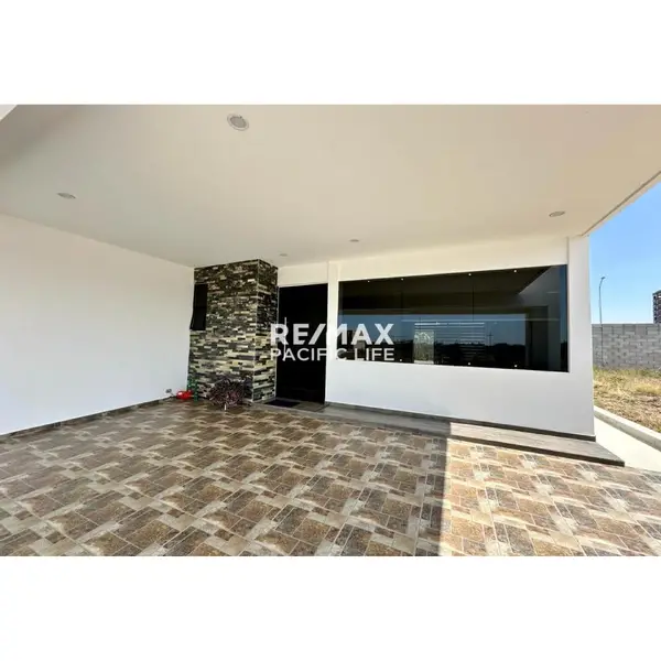 New Luxury Home for Sale in Las Abas Residencial