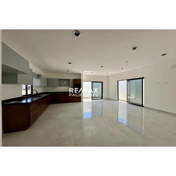 New Home for Sale in Altabrisa Residencial
