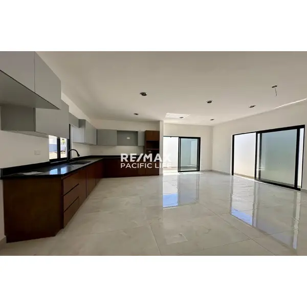 New Home for Sale in Altabrisa Residencial