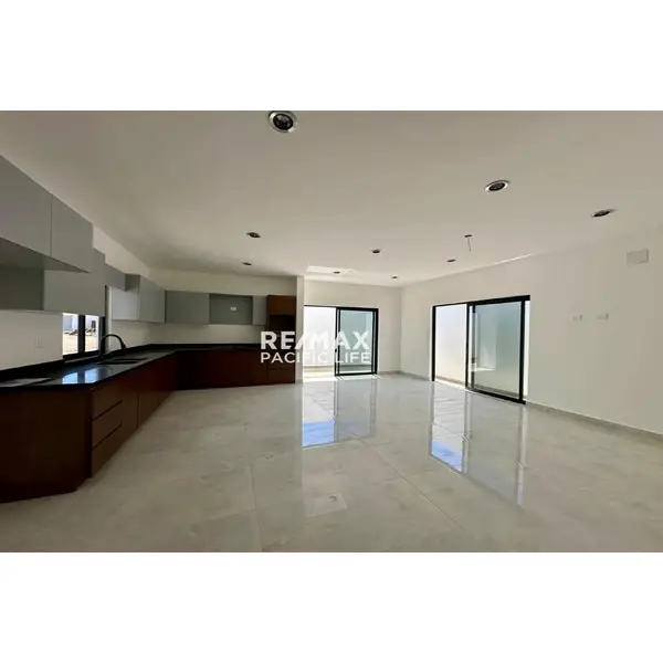 New Home for Sale in Altabrisa Residencial