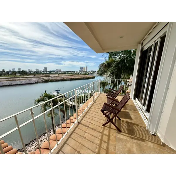 Condominio en venta en Vistas de la Marina, Mazatlán