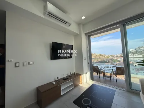 Condo amueblado en renta frente a playa Los Pinos, Punta Bahía