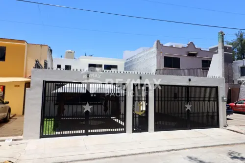 Playa Sur Mazatlán Home with 2 Independent Apartments