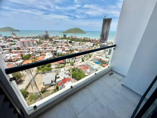 Condominio en venta en Torre Ferrara, Zona Dorada