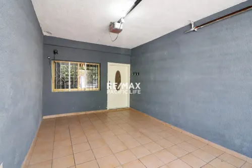 Casa de 5 recámaras con potencial en Mazatlán