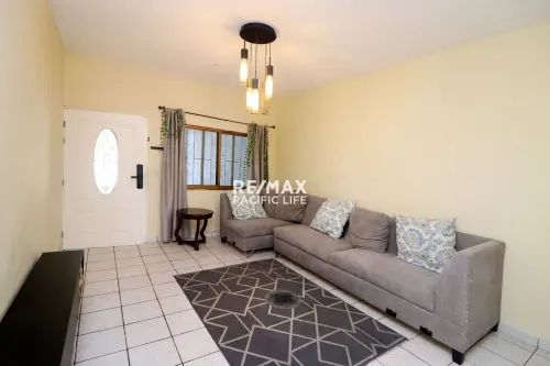 Casa de 5 recámaras con potencial en Mazatlán