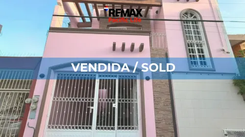 Casa dúplex en venta en el Centro de Mazatlán, a 3 cuadras de la playa