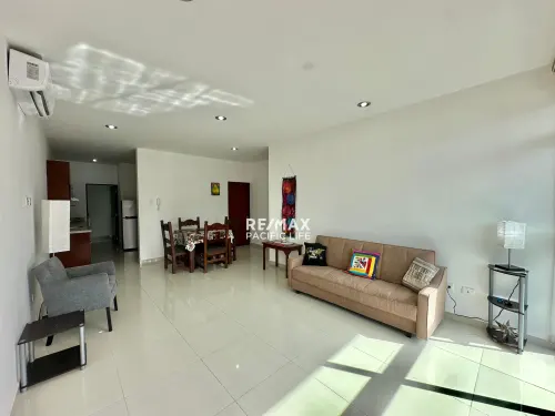 Departamento en renta de 2 recámaras en Altozano, Mazatlán