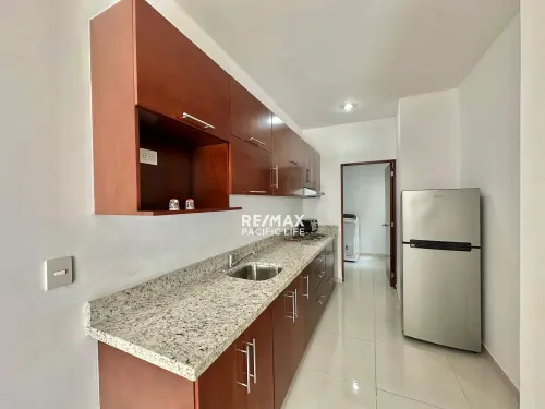 Departamento en renta de 2 recámaras en Altozano, Mazatlán