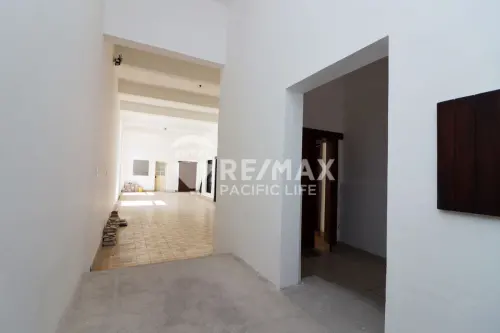 Casona en venta en el Centro de Mazatlán con doble acceso