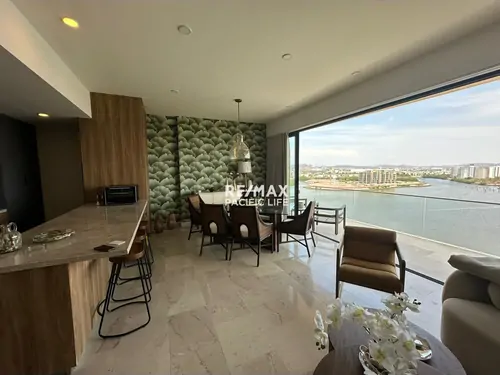 2-Bedroom Condo for Rent at Torre Cataluña