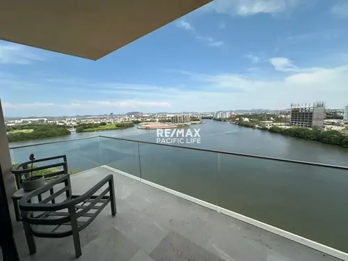 2-Bedroom Condo for Rent at Torre Cataluña