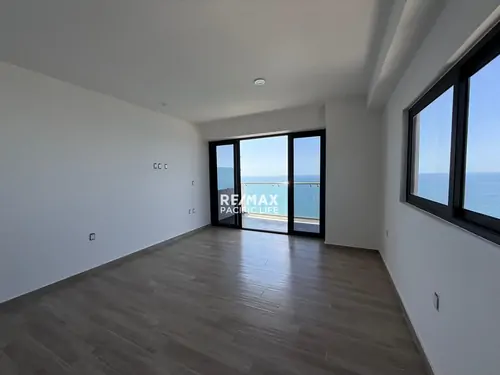 Ocean-View Condo for Sale at Pacific Pearl Tower
