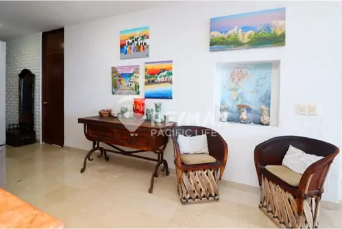 El Delfín Condo for Sale | Fourth-Floor Home