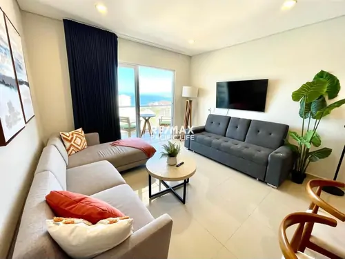 Condo en venta en Élevé Beach Tower Condos