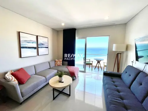 Condo en venta en Élevé Beach Tower Condos