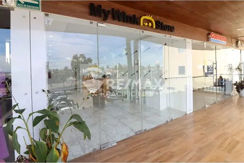 Local comercial en venta en Plaza El Encanto Marina