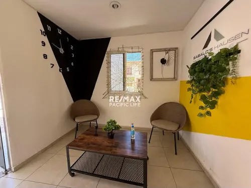 Casa con negocio de hospedaje en Sábalo Country