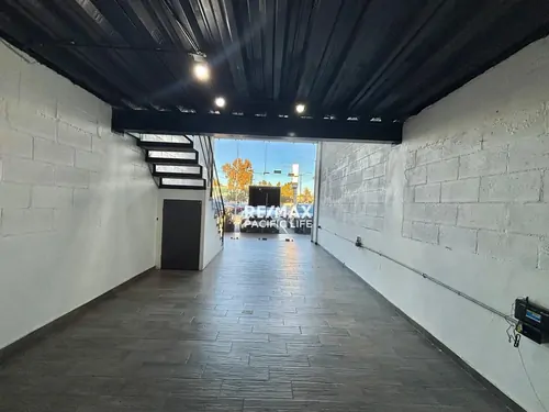 Local comercial en renta en Plaza El Encanto Marina